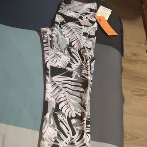 Gottex peach skin collection gray, black and white leggings medium size